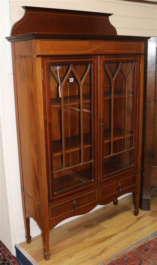 An Edwardian inlaid mahogany cabinet, W106cm